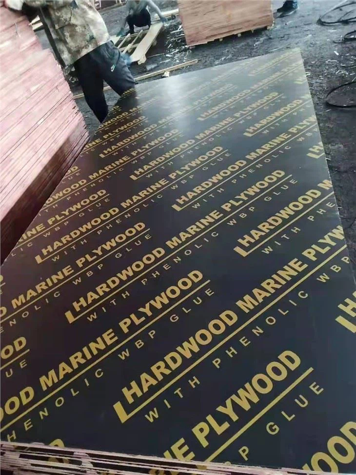Šperploča obložena filmom Šperploča protiv klizanja